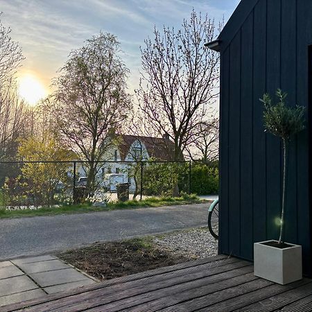 Romantisch Huisje Met Houtkachel & Airco Op 2,5Km Van Zee Groede Bagian luar foto